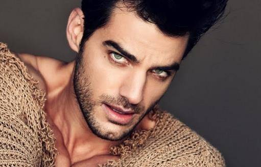 李小萌和王雷的结婚照